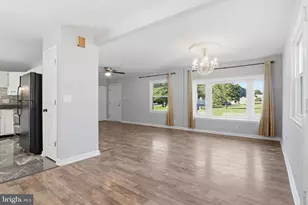 303 W Church Rd, Sterling, VA 20164 - Photo 8