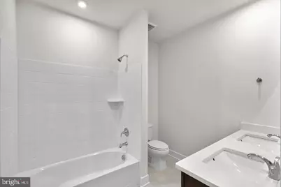 4 Picasso Square #TURNER 22-F2-RT, Ashburn, VA 20148 - Photo 18