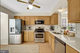 43309 Parlor Square, Ashburn, VA 20147 - Photo 4