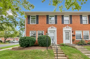 226 N Auburn Dr, Sterling, VA 20164 - Photo 1