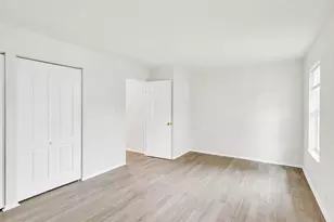 226 N Auburn Dr, Sterling, VA 20164 - Photo 12
