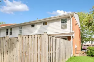 226 N Auburn Dr, Sterling, VA 20164 - Photo 22