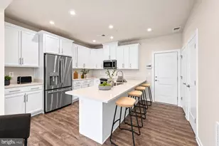 20316 Newfoundland Sq, Ashburn, VA 20147 - Photo 8