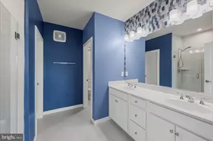20316 Newfoundland Sq, Ashburn, VA 20147 - Photo 14
