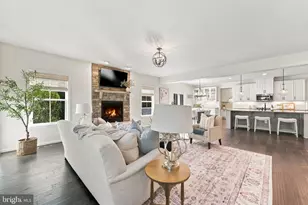 24938 Dahlia Manor Pl, Aldie, VA 20105 - Photo 4