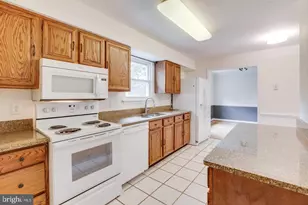 [Address not provided], Great Falls, VA 22066 - Photo 14