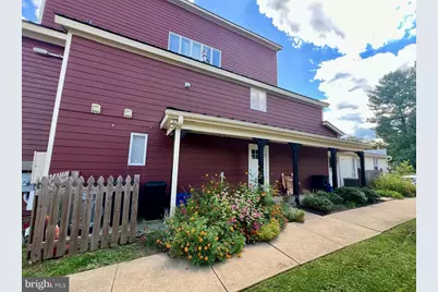 201 N 23rd Street #UNIT D, Purcellville, VA 20132 - Photo 4