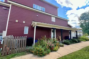 201 N 23rd St, Purcellville, VA 20132 - Photo 4
