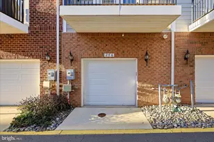 276 SE Train Whistle Terrace SE, Leesburg, VA 20175 - Photo 24