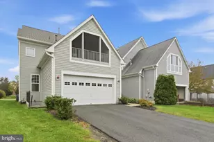 25170 Mineral Springs Cir, Stone Ridge, VA 20105 - Photo 1