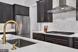 23677 Jayadev Ter, Ashburn, VA 20148 - Photo 28