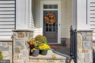 23677 Jayadev Ter, Ashburn, VA 20148 - Photo 8