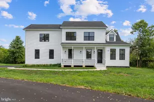 45 S Loudoun St, Lovettsville, VA 20180 - Photo 2