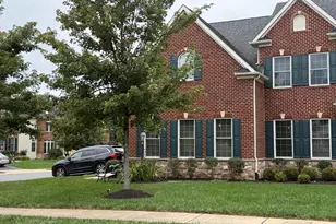44366 Hempland Dr, Ashburn, VA 20147 - Photo 4
