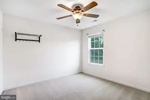 26798 Barnsley Pl, Chantilly, VA 20152 - Photo 54