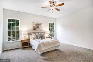 26798 Barnsley Pl, Chantilly, VA 20152 - Photo 44