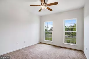26798 Barnsley Pl, Chantilly, VA 20152 - Photo 20