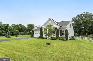 26798 Barnsley Pl, Chantilly, VA 20152 - Photo 6