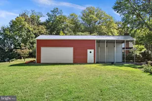 19091 Youngs Cliff Rd, Sterling, VA 20165 - Photo 84