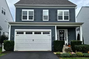 25604 Harvest Hills Dr, Chantilly, VA 20152 - Photo 1