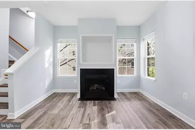 42461 Rockrose Square, Ashburn, VA 20148 - Photo 4