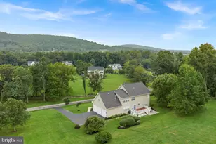 14147 Seyzal Ln, Purcellville, VA 20132 - Photo 6