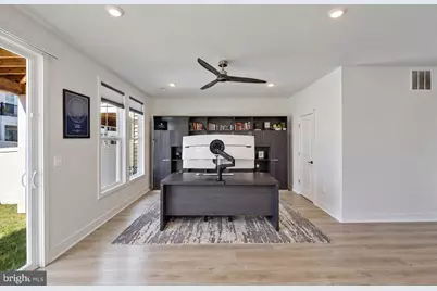 23057 Blue Eagle Terrace, Brambleton, VA 20148 - Photo 32