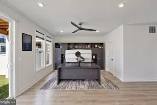 23057 Blue Eagle Ter, Brambleton, VA 20148 - Photo 32