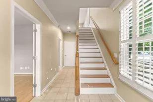23005 Bulwark Terrace, Brambleton, VA 20148 - Photo 6