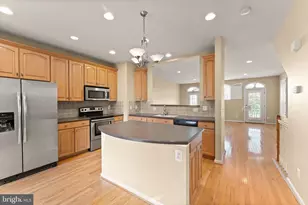 23005 Bulwark Terrace, Brambleton, VA 20148 - Photo 22