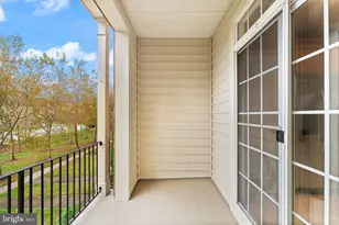 23005 Bulwark Terrace, Brambleton, VA 20148 - Photo 26