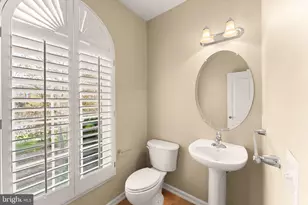23005 Bulwark Terrace, Brambleton, VA 20148 - Photo 28