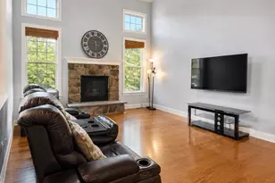 43100 Addlestone Pl, Ashburn, VA 20148 - Photo 4