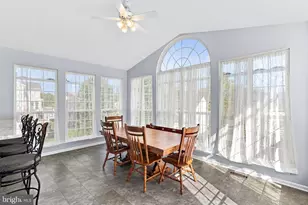945 Devonshire Cir, Purcellville, VA 20132 - Photo 14