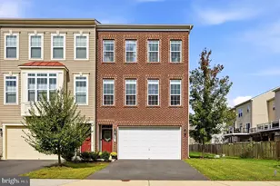 201 Apsley Terrace, Purcellville, VA 20132 - Photo 2