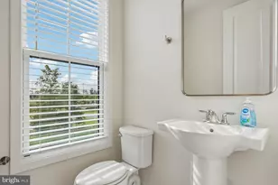 23099 Growler Sq, Ashburn, VA 20148 - Photo 12