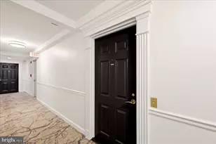 19385 Cypress Ridge Terrace, Leesburg, VA 20176 - Photo 10
