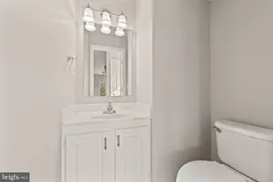 20172 Bar Harbor Terrace, Ashburn, VA 20147 - Photo 16
