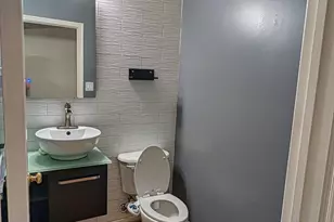 25484 25484 Carrington Dr Dr, Chantilly, VA 20152 - Photo 10