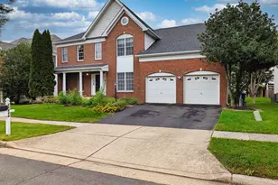 25484 25484 Carrington Dr Dr, Chantilly, VA 20152 - Photo 2