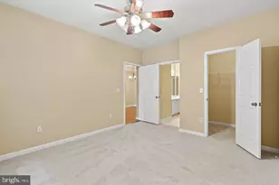 20447 Chesapeake Square, Sterling, VA 20165 - Photo 12