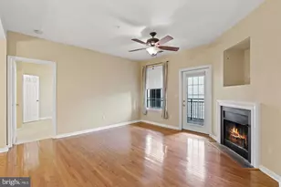 20447 Chesapeake Square, Sterling, VA 20165 - Photo 4