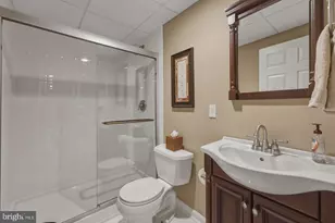 16553 Levade Dr, Leesburg, VA 20176 - Photo 32