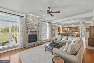 16553 Levade Dr, Leesburg, VA 20176 - Photo 12