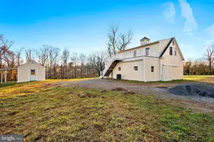 23766 Champe Ford (Barn Unit) Rd, Middleburg, VA 20117 - Photo 26
