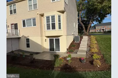 20820 Grainery Court #WALKOUT BASEMENT, Ashburn, VA 20147 - Photo 4