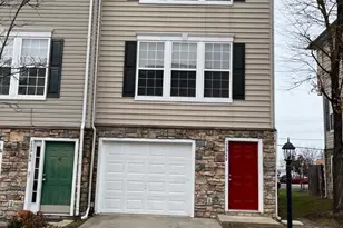 22988 Fontwell Square, Sterling, VA 20166 - Photo 1