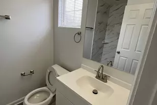 22988 Fontwell Square, Sterling, VA 20166 - Photo 4
