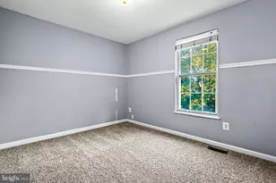 21098 Cornerpost Square, Ashburn, VA 20147 - Photo 20