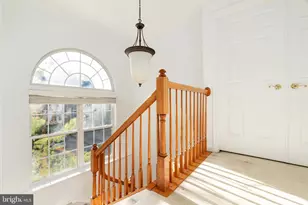 19217 Kepharts Mill Terrace, Leesburg, VA 20176 - Photo 16